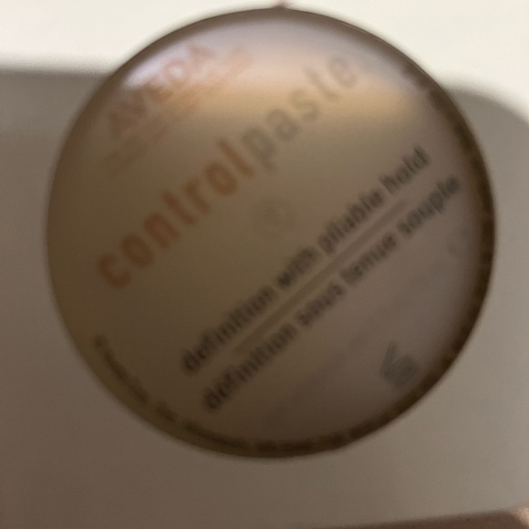 AVEDA Control Paste definition with pliable hold 2.5 oz - Picture 2 of 2